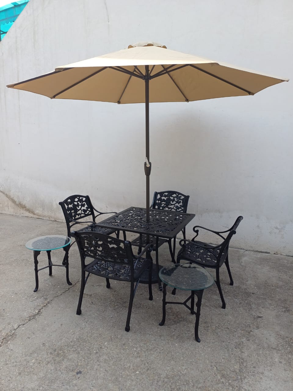 Central Style Umbrella - Image 3